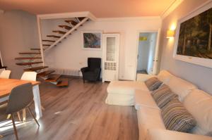 Posedenie v ubytovaní Apartamento centro de Lloret 8 people