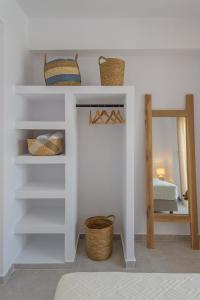 A bed or beds in a room at Suites 33 Még 37 kép