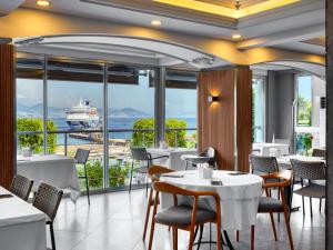 Restaurace v ubytování Numa Port Hotel