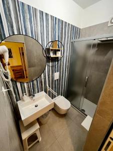 Ванная комната в Hotel Lido Vieste +37 фотографий