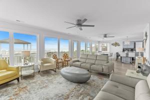 Gallery image of Heavenly Sunshine in Holden Beach +57 photos