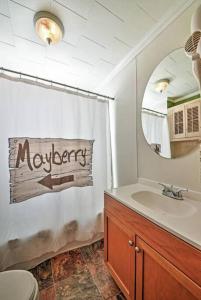 Een badkamer bij Mayberry Haven