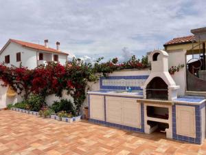 Hồ bơi trong/gần Flamingo's House in Sant'Antioco, Sardinia