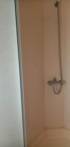 Koupelna v ubytování Stacaravan aan het water