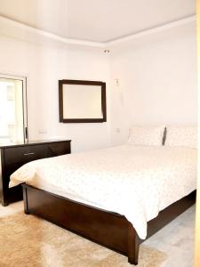 מיטה או מיטות בחדר ב-Beverly Hills California