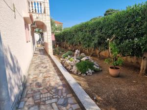 Photo de la galerie de l'établissement Apartmani Nena, à Povljana