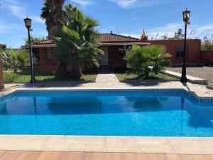 Gallery image of “Soleado” Casa rural con piscina in Motril