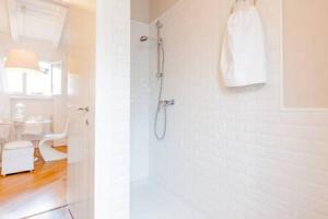 Bagno di Di punto in bianco home