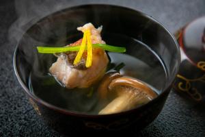 酒店内部或周边提供的食物