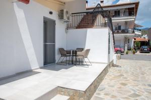 Balkón nebo terasa v ubytování Pantzos House