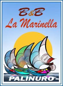 um cartaz para uma marina com um barco sobre ele em B&B La Marinella em Palinuro