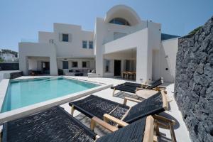 Bazén v ubytování Casa di terra nebo v jeho okolí