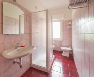 Koupelna v ubytování Albergo Il Veliero