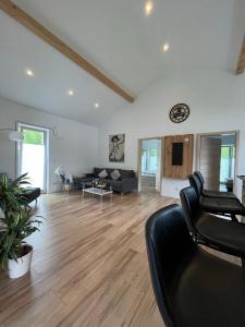 Posezení v ubytování Ferienwohnung "Moseltraum" Ensch + 12 fotografií