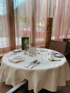 Veitingastaður eða matsölustaður á Spa Hotel Zedern Klang
