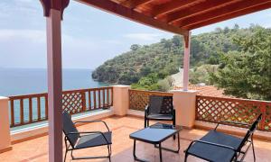 Photo de la galerie de l'établissement Nereides Seaside Apartments, à Marathokampos 22 autres photos