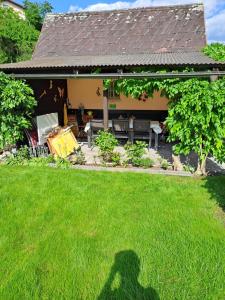 Vonkajšia záhrada v ubytovaní Ferienwohnung Brenner
