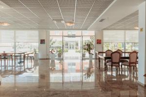 Nhà hàng/khu ăn uống khác tại Fishta Hotel & Apartments