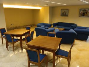 A seating area at Hotel Vila do Alba