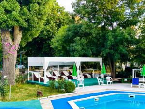 Bazén v ubytování Hotel Majestic Olimp All Inclusive nebo v jeho okolí