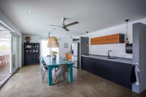 Eldhús eða eldhúskrókur á Boutique Hotel & apartments JT Curaçao