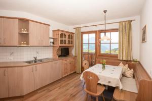 Кухня или мини-кухня в Leishof
