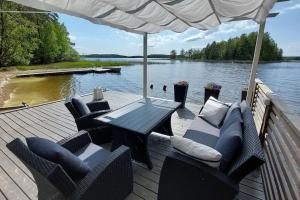 Kuvagallerian kuva majoituspaikasta Comfortable Villa Ainola, lake., joka sijaitsee Varkaudessa