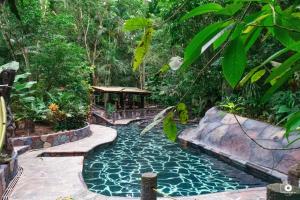 Bazén v ubytování El Valle Mineral Springs nebo v jeho okolí