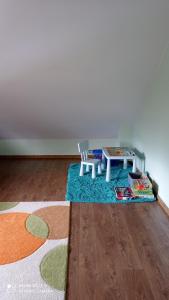 Zdjęcie z galerii obiektu Dębowy Apartamenty/Pokoje w mieście Dębno