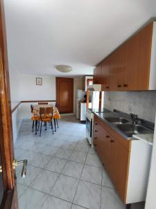 Köök või kööginurk majutusasutuses Eden tra i limoni