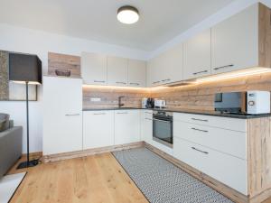 Kuchnia lub aneks kuchenny w obiekcie Ski-Nature Apartment Lungau