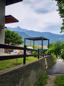 Fotografija u galeriji objekta Cosy cottage with views near Kobarid u gradu Kobarid