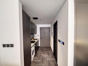 Fotografie z fotogalerie ubytování OTen, Al Jaddaf - Modern Studio Apartment v Dubaji + 8 fotografií