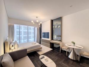 Fotografie z fotogalerie ubytování OTen, Al Jaddaf - Modern Studio Apartment v Dubaji