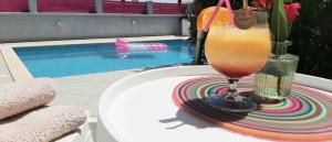 Bazén v ubytování Traum Ferienwohnung mit 2 Schlafzimmern und Pool am Meer, Kroatien, Istrien, Liznjan bis 6 Personen, Urlaub an der Adria nebo v jeho okolí