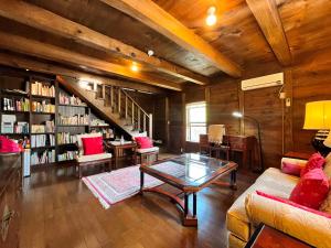 Posezení v ubytování Guest House Shimoze Agematsu