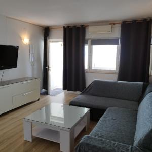Μια τηλεόραση ή/και κέντρο ψυχαγωγίας στο Villa Elit