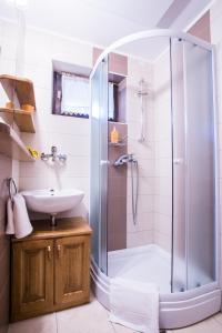 Koupelna v ubytování Estate Žagmeštri + 37 fotografií