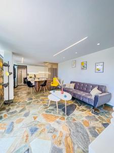 Kuchyň nebo kuchyňský kout v ubytování Lemon Tree Villa