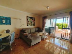 Posezení v ubytování Nerja Sun Apartments Casa Cipreses 5