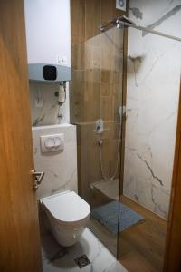 Ένα μπάνιο στο Rajska Jahorina 2212 +14 φωτογραφίες