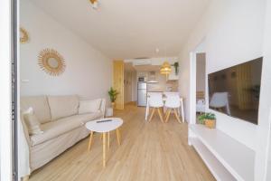 TV a/nebo společenská místnost v ubytování HomeHolidaysRentals Delmare - Costa Barcelona