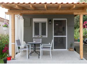 Balkón nebo terasa v ubytování Ο ΚΗΠΟΣ ΤΗΣ ΕΔΕΜ