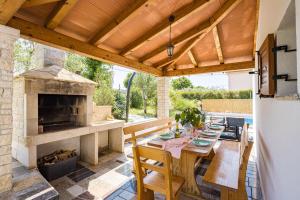 Galeriebild der Unterkunft Holiday house Mara with a private pool in Vodnjan