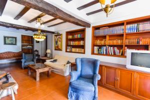 Galeriebild der Unterkunft Casona con gran jardín in Camargo