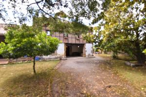 Galeriebild der Unterkunft Casona con gran jardín in Camargo