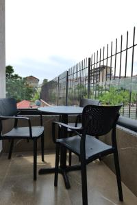 En balkong eller terrass på ADORA's VIEW HOTEL