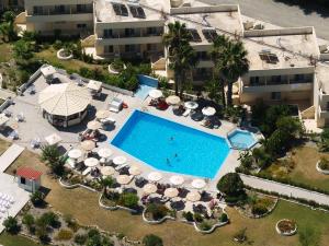 Bazén v ubytování Olive Garden Hotel nebo v jeho okolí
