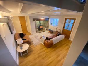 Επισκέπτες που μένουν στο Delightful 3 bed cottage with hot tub & sea views. +42 φωτογραφίες