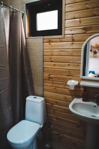Vonios kambarys apgyvendinimo įstaigoje Patara cottage, Stepantsminda, Achkhoti,